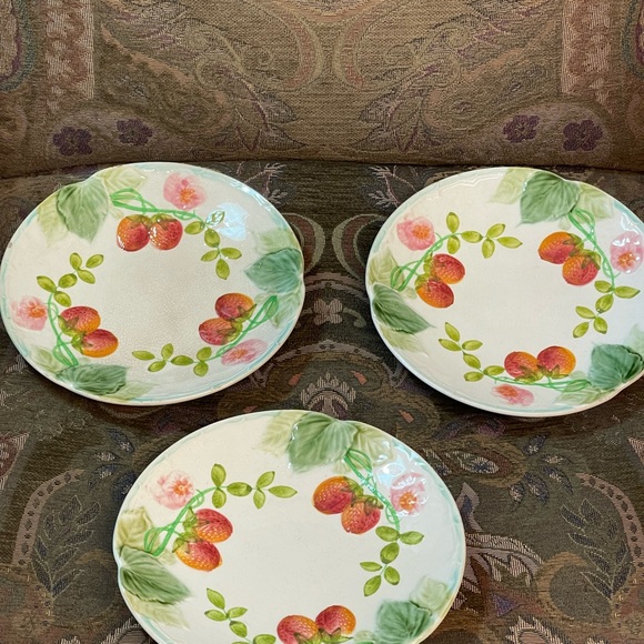 Majolica Strawberries Plate Choisy le Roi, circa 1880 - Picture 1 of 10